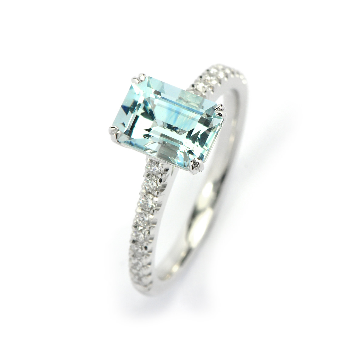 Rose Ann Emerald Castel Pavé Ring (Aquamarine)
