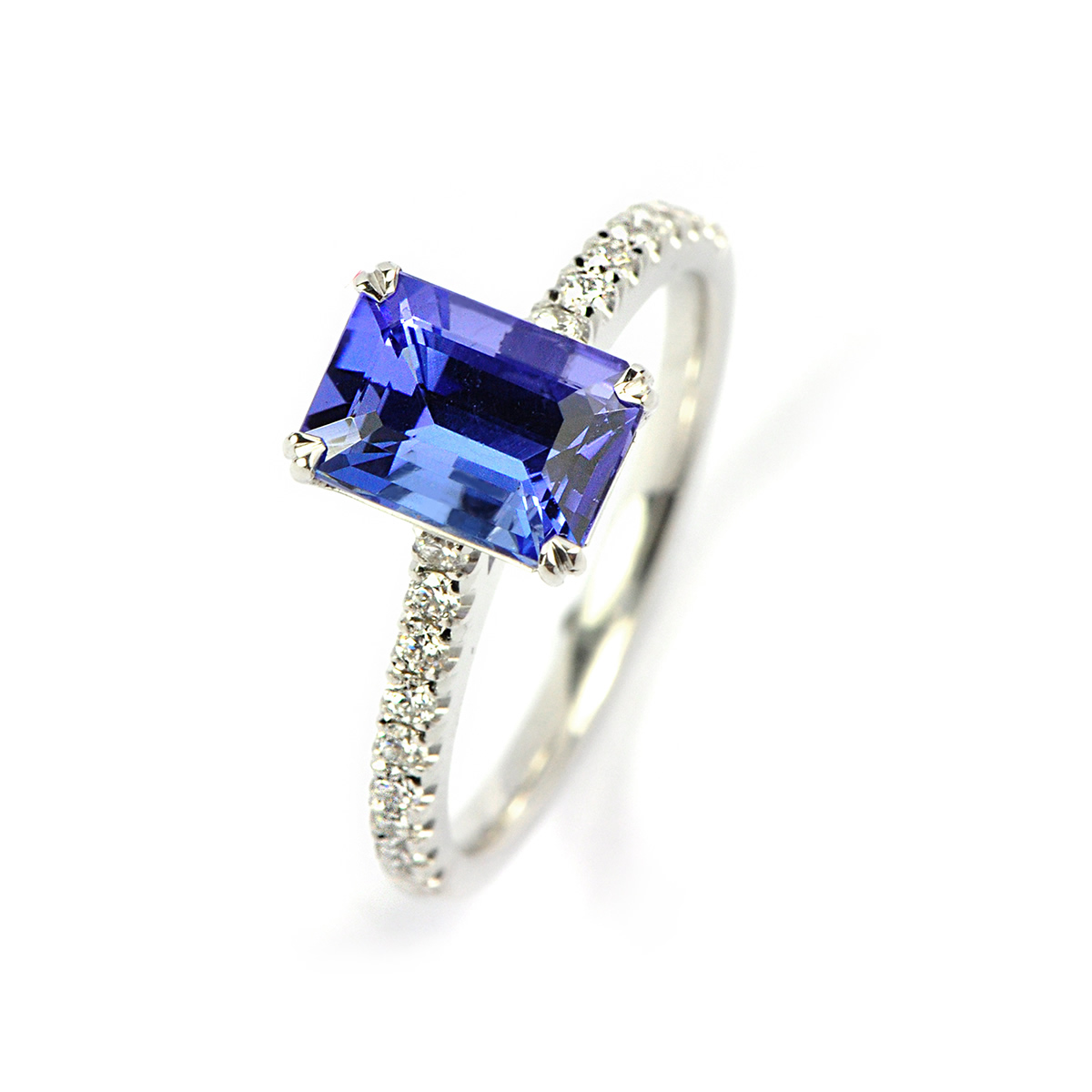 Rose Ann Emerald Castel Pavé Ring (Tanzanite)