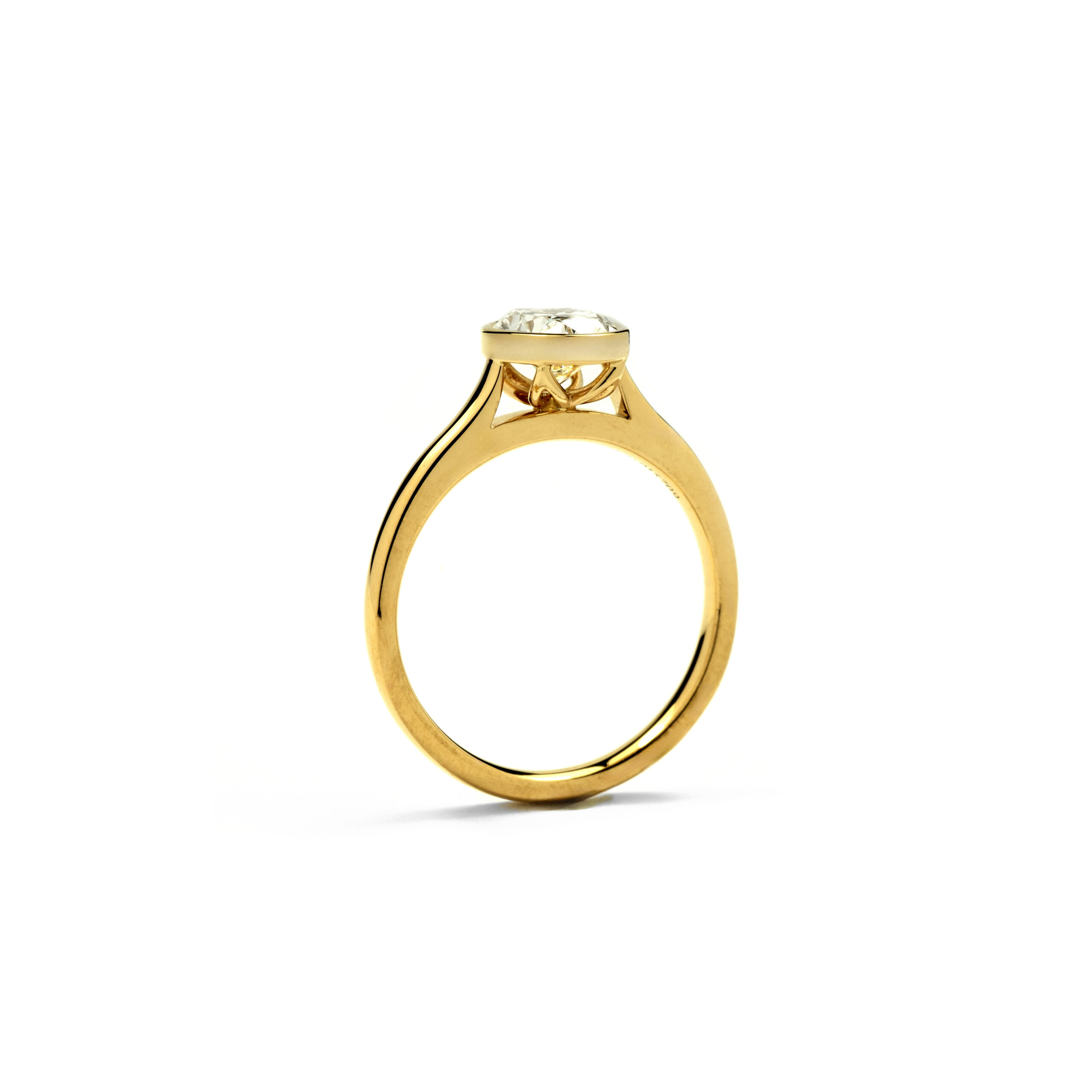 Papillon Bezel Set Diamond Ring - Image 4