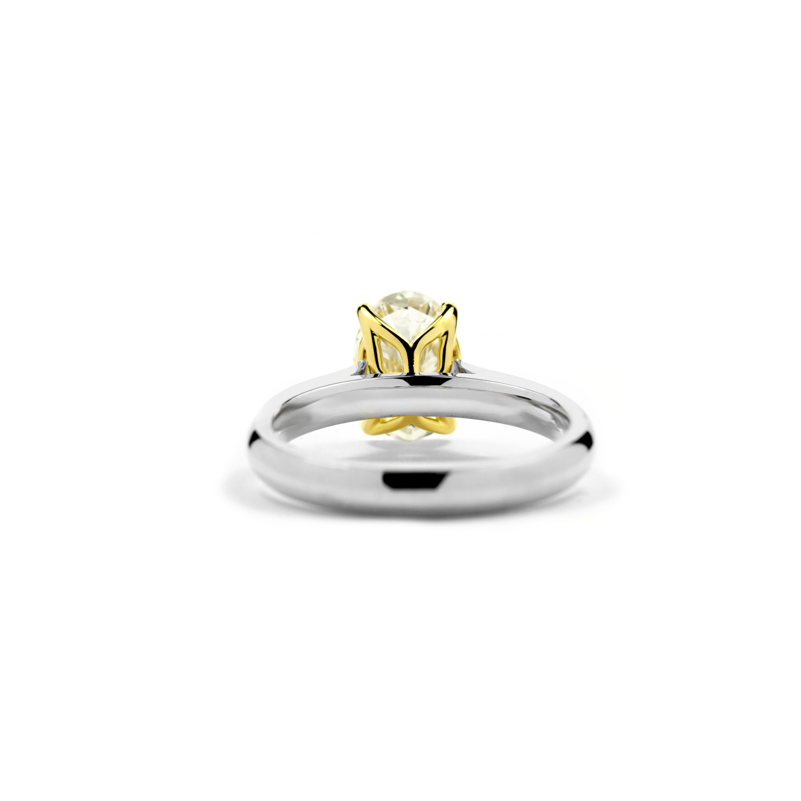 Papillon Claw Set Diamond Ring - Image 3